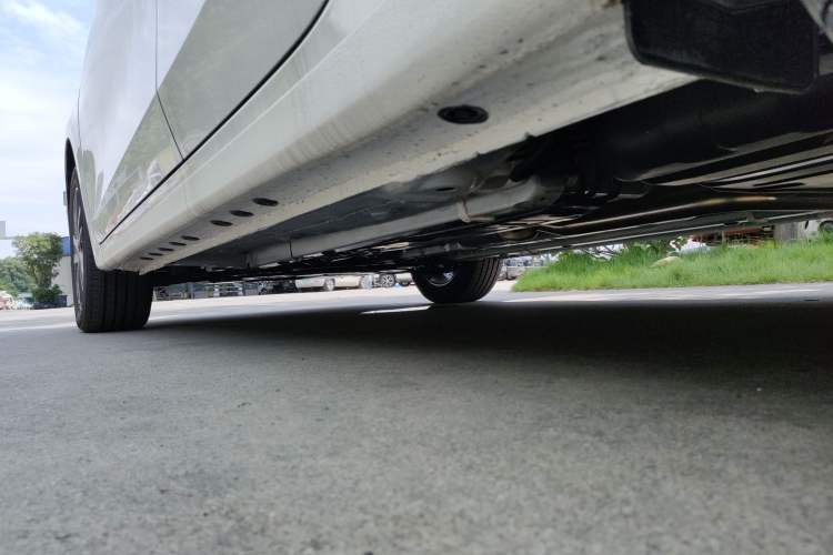 Used Kia K3 2024 1.5L CVT Comfort Plus Edition Left Side Sill