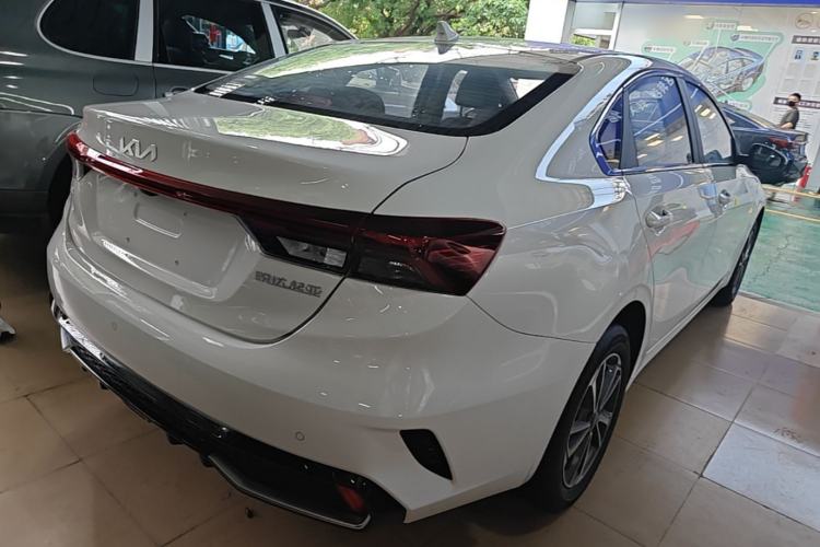 Used Kia K3 2024 1.5L CVT Comfort Plus Edition Rear Right 45 Deg