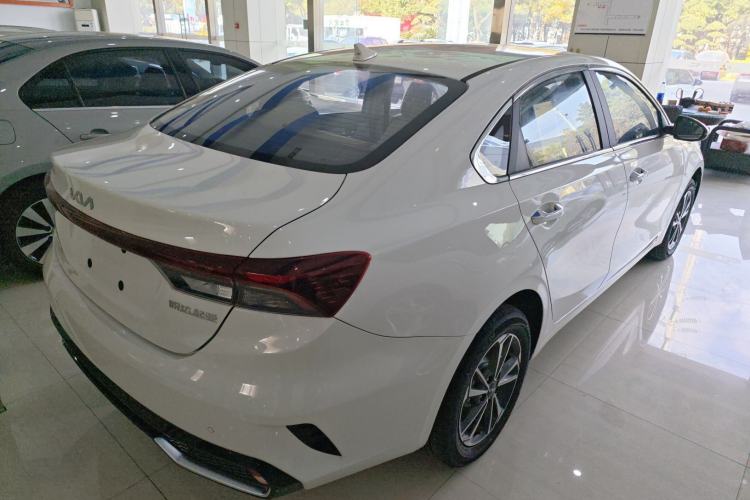 Used Kia K3 2024 1.5L CVT Luxury Smart Edition Rear Right 45 Deg