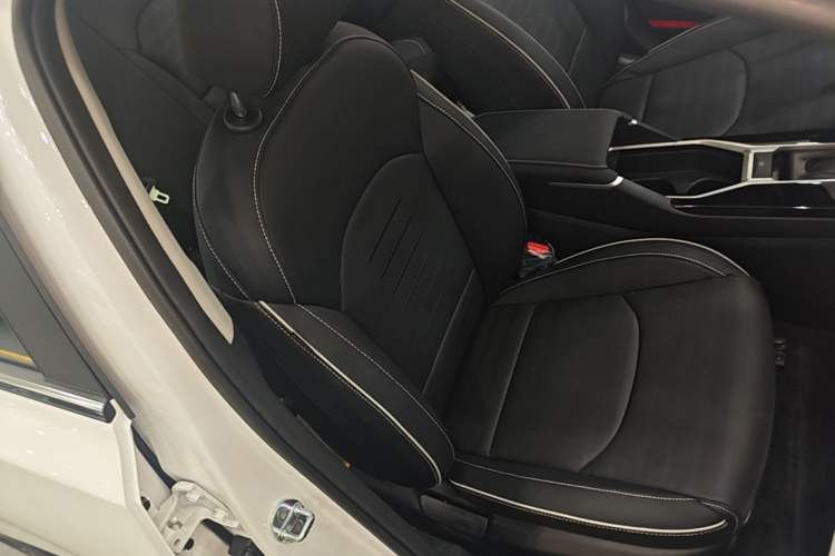Used Kia K3 2024 1.5L CVT Comfort Plus Edition Right Front Seat