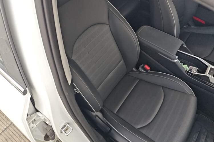 Used Kia K3 2024 1.5L CVT Comfort Plus Edition Right Front Seat