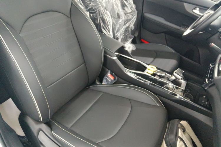 Used Kia K3 2024 1.5L CVT Comfort Plus Edition Right Front Seat