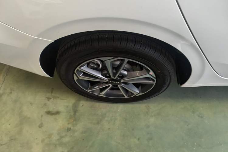 Used Kia K3 2024 1.5L CVT Comfort Plus Edition Right Rear Wheel Hub