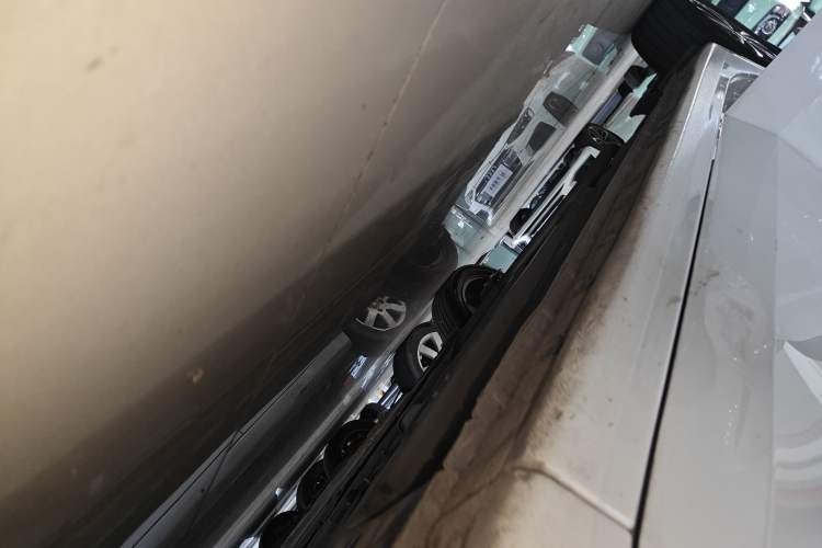 Used Kia K3 2024 1.5L CVT Comfort Plus Edition Right Side Sill