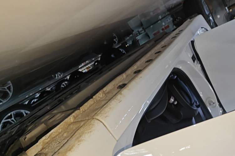 Used Kia K3 2024 1.5L CVT Comfort Plus Edition Right Side Sill