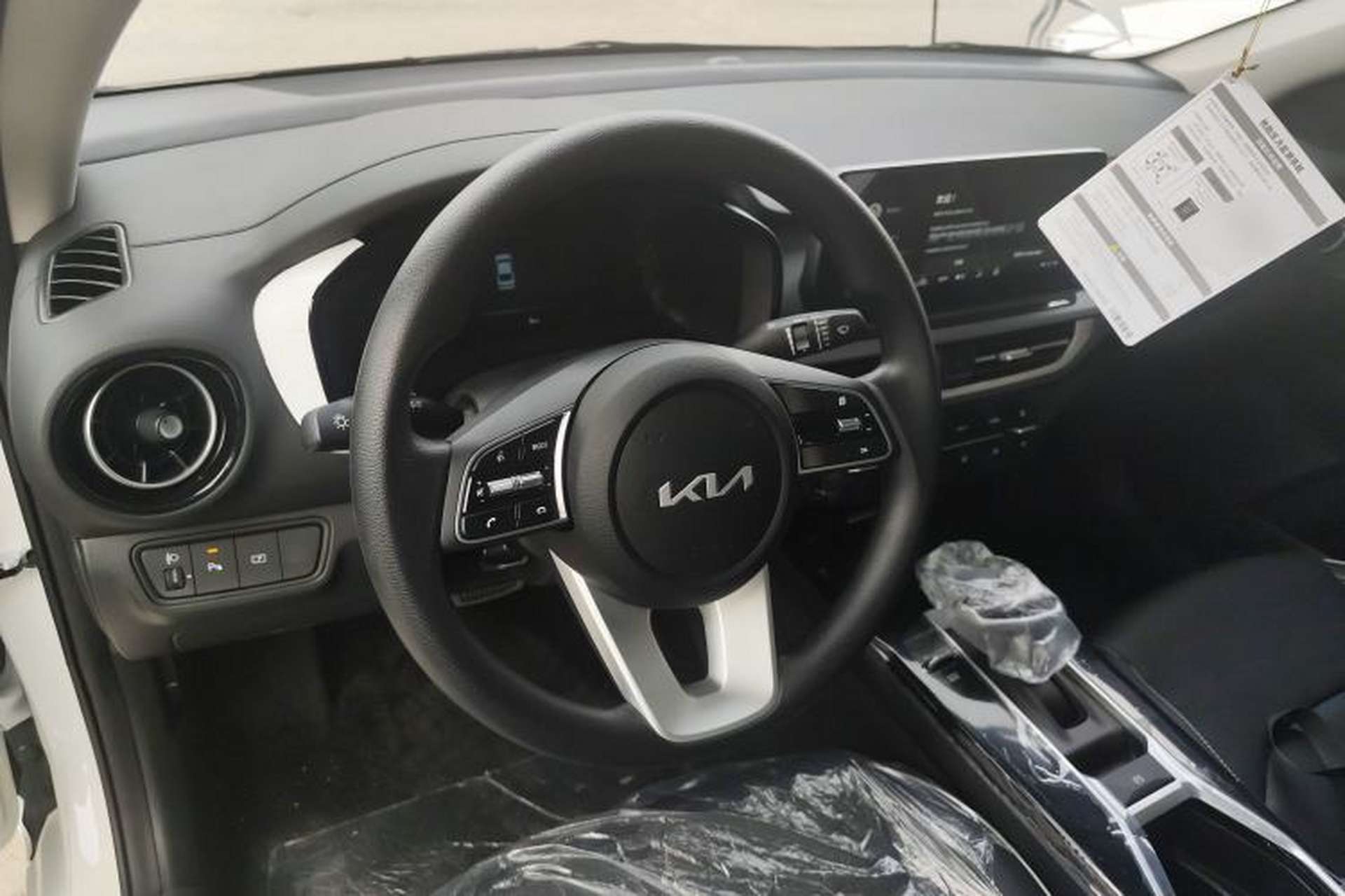 Used Kia K3 2024 1.5L CVT Comfort Plus Edition Steering Wheel