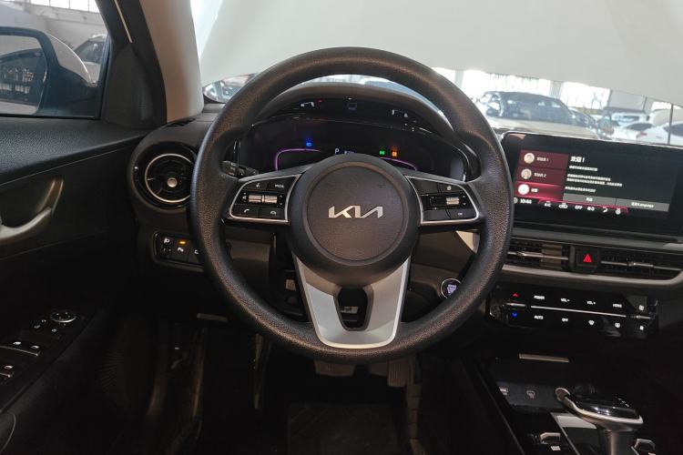 Used Kia K3 2024 1.5L CVT Comfort Plus Edition Steering Wheel