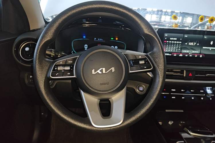 Used Kia K3 2024 1.5L CVT Comfort Plus Edition Steering Wheel