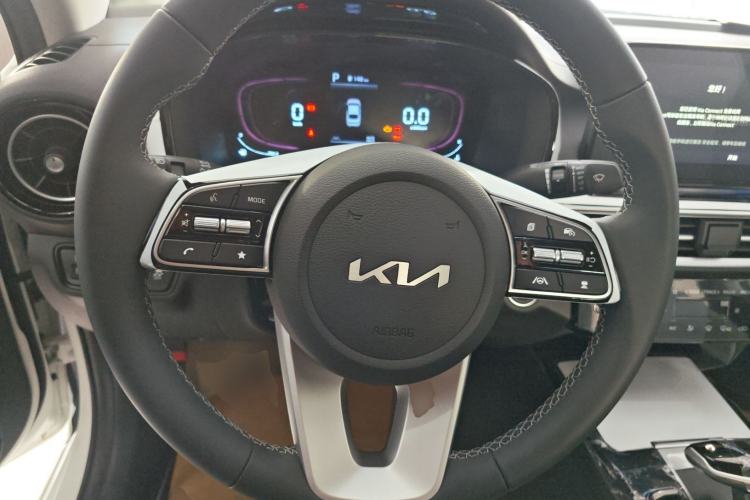 Used Kia K3 2024 1.5L CVT Luxury Smart Edition Steering Wheel