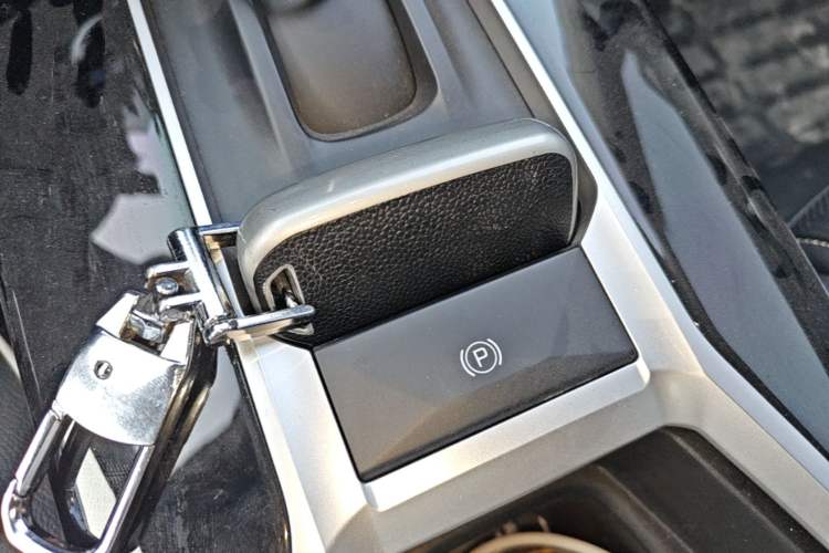 Used Kia K3 2024 1.5L CVT Comfort Plus Edition Vehicle Key