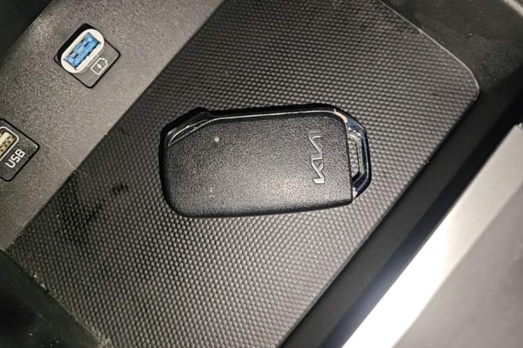 Used Kia K3 2024 1.5L CVT Comfort Plus Edition Vehicle Key