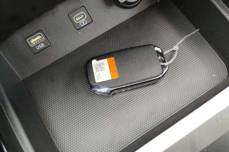 Used Kia K3 2024 1.5L CVT Comfort Plus Edition Vehicle Key