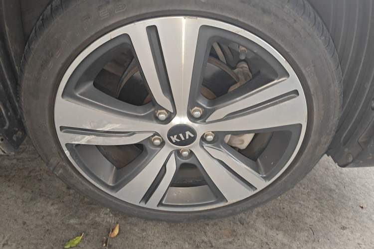 Used Kia K3 (Kai Shen) 2017 1.8L Automatic GLS Right Front Wheel Hub