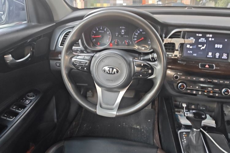 Used Kia K3 (Kai Shen) 2017 1.8L Automatic GLS Steering Wheel