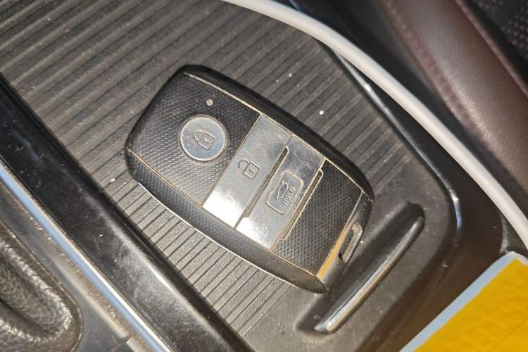 Used Kia K3 (Kai Shen) 2017 1.8L Automatic GLS Vehicle Key
