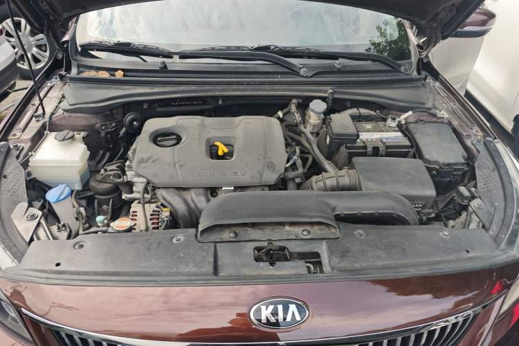 Used Kia K3 (Kai Shen) 2017 1.8L Automatic DLX Engine Bay