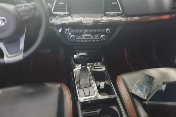 Used Kia K3 (Kai Shen) 2017 1.8L Automatic GLS Gear Lever