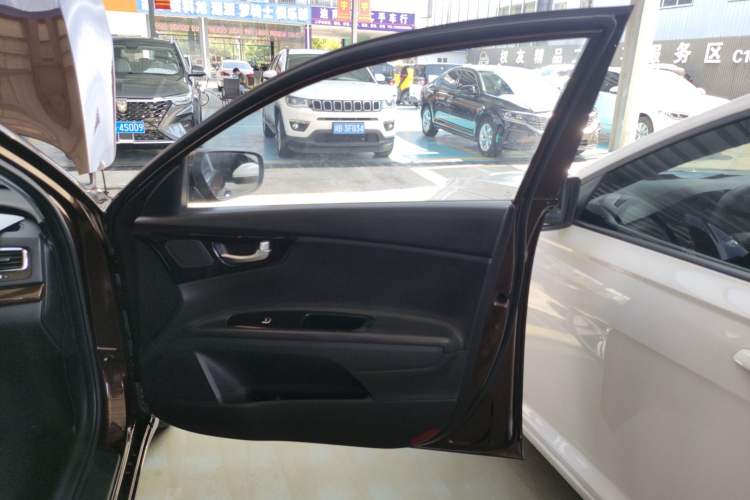 Used Kia K3 (Kai Shen) 2017 1.8L Automatic GLS Right Front Door Interior