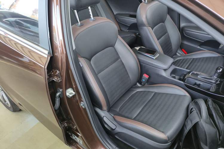 Used Kia K3 (Kai Shen) 2017 1.8L Automatic GLS Right Front Seat