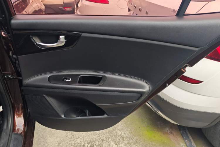 Used Kia K3 (Kai Shen) 2017 1.8L Automatic DLX Right Rear Door Interior