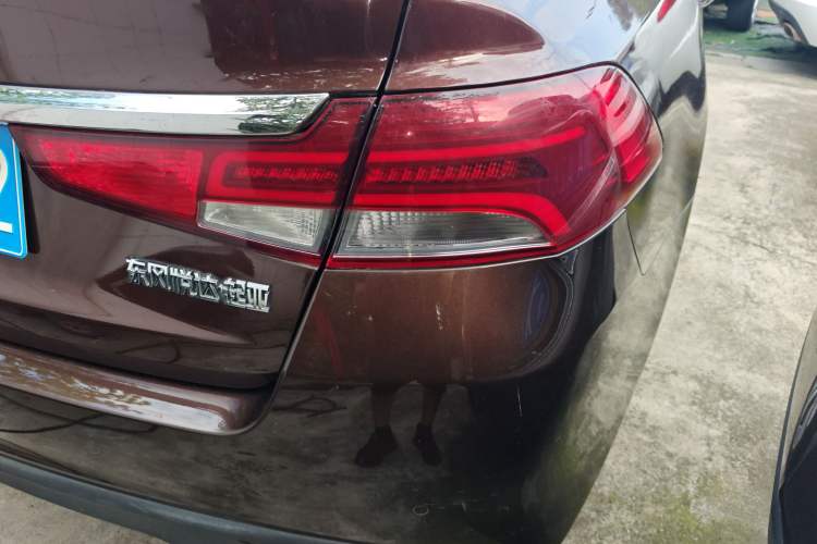 Used Kia K3 (Kai Shen) 2017 1.8L Automatic DLX Right Rear Taillight