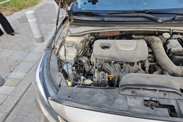 Used Kia K3 (Kai Shen) 2017 1.6T Automatic GLS Engine Bay Right
