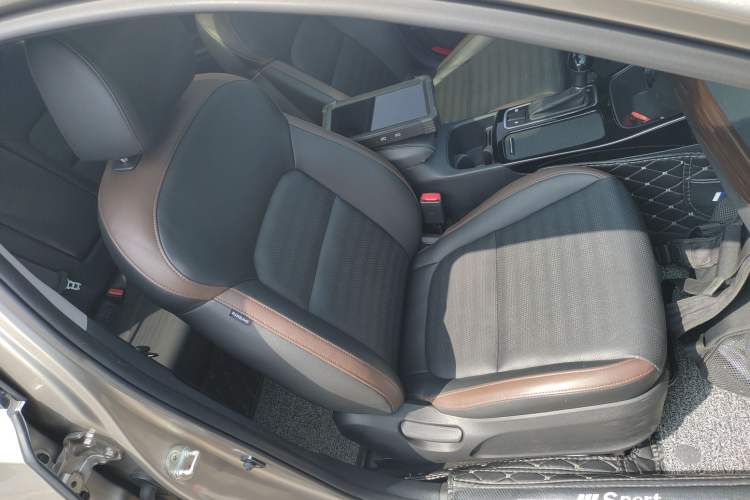 Used Kia K3 (Kai Shen) 2017 1.8L Automatic GLS Right Front Seat