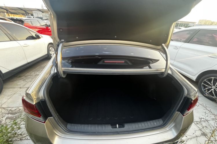 Used Kia K3 (Kai Shen) 2017 1.8L Automatic DLX Trunk