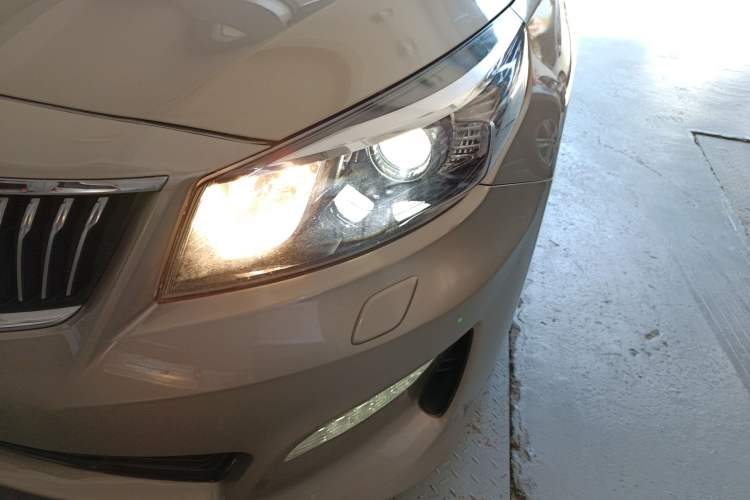 Used Kia K3 (Kai Shen) 2017 1.8L Automatic DLX Left Front Headlight