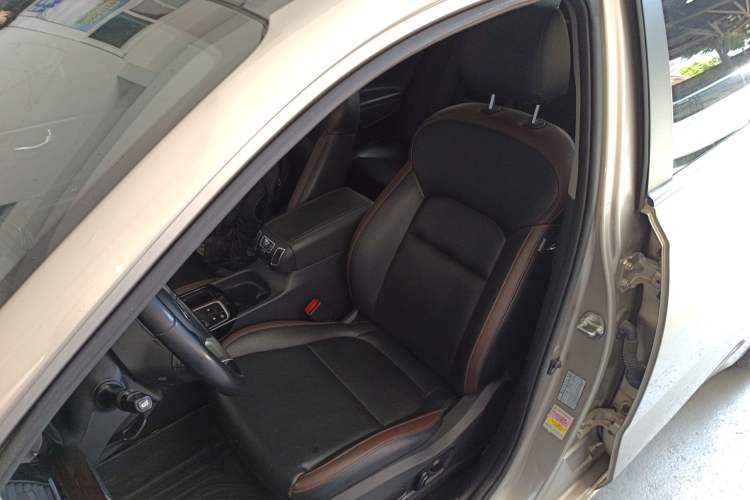 Used Kia K3 (Kai Shen) 2017 1.8L Automatic DLX Left Front Seat