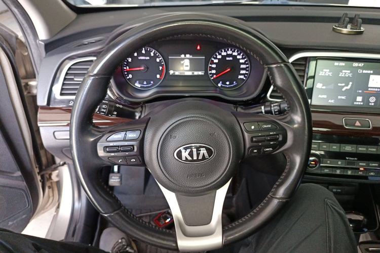 Used Kia K3 (Kai Shen) 2017 1.8L Automatic DLX Steering Wheel