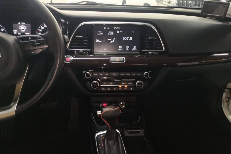 Used Kia K3 (Kai Shen) 2017 1.8L Automatic GLS Audio And AC Panel