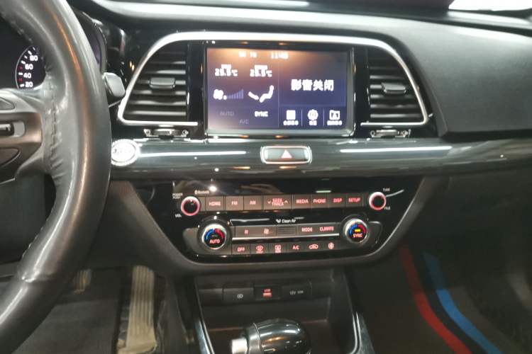 Used Kia K3 (Kai Shen) 2017 1.6T Automatic GLS Audio And AC Panel