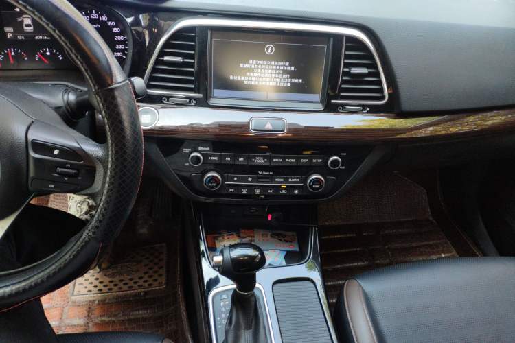 Used Kia K3 (Kai Shen) 2017 1.8L Automatic GLS Audio And AC Panel