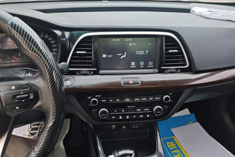 Used Kia K3 (Kai Shen) 2017 1.8L Automatic GLS Audio And AC Panel