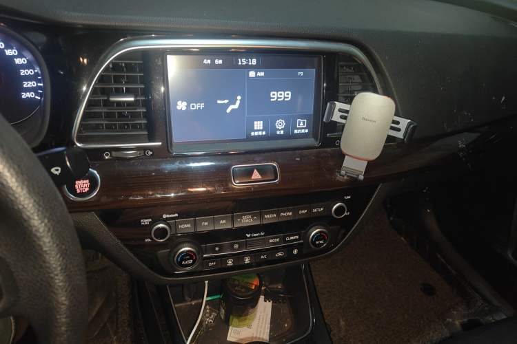 Used Kia K3 (Kai Shen) 2017 1.8L Automatic GLS Audio And AC Panel