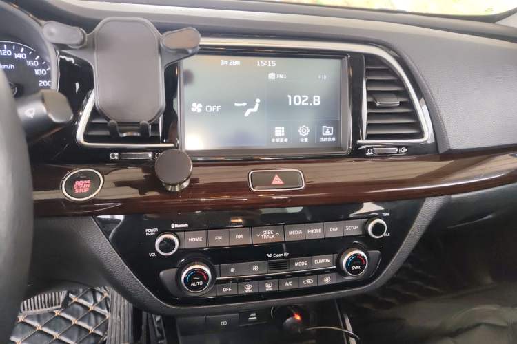 Used Kia K3 (Kai Shen) 2017 1.8L Automatic GLS Audio And AC Panel