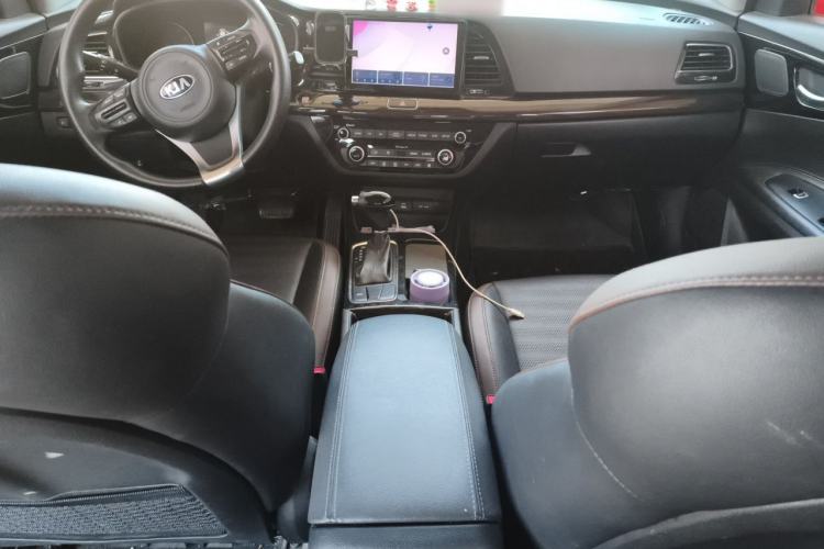 Used Kia K3 (Kai Shen) 2017 1.8L Automatic GLS Center Console