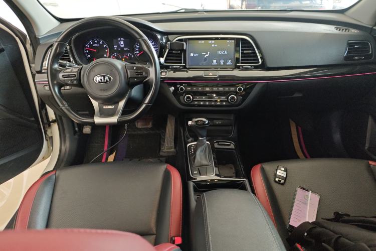 Used Kia K3 (Kai Shen) 2017 1.6T Automatic GLS Center Console