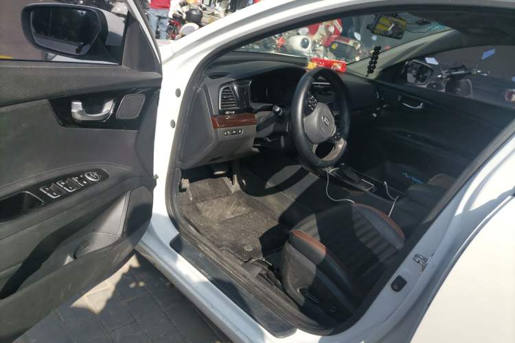 Used Kia K3 (Kai Shen) 2017 1.8L Automatic GLS Driver Seat