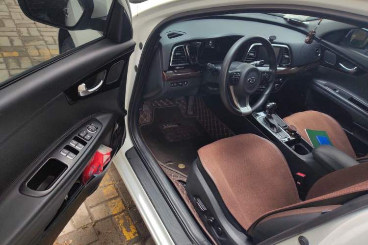 Used Kia K3 (Kai Shen) 2017 1.8L Automatic GLS Driver Seat