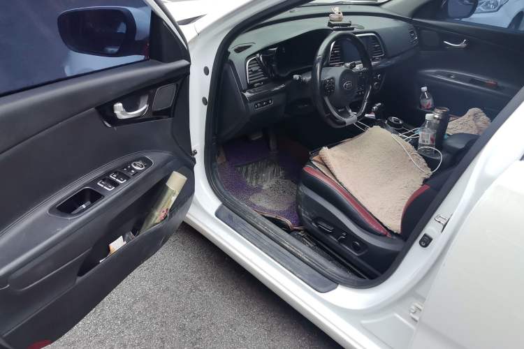 Used Kia K3 (Kai Shen) 2017 1.6T Automatic GLS Driver Seat