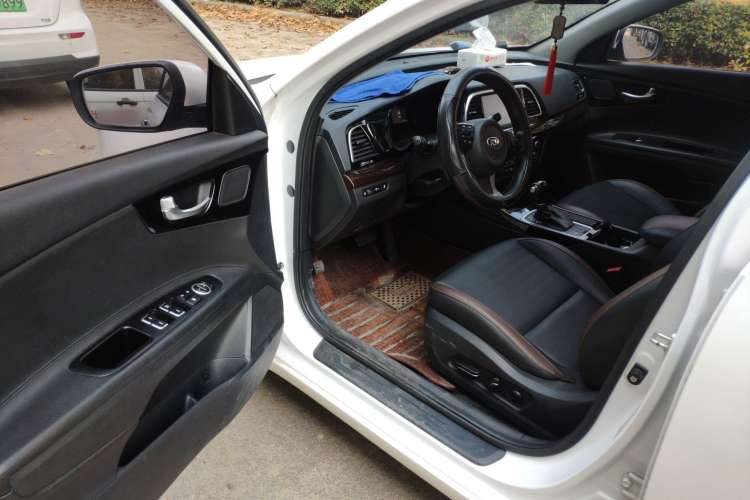 Used Kia K3 (Kai Shen) 2017 1.8L Automatic GLS Driver Seat