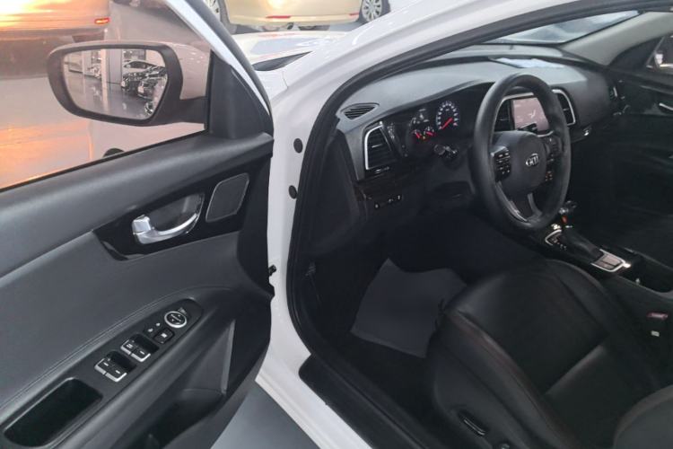 Used Kia K3 (Kai Shen) 2017 1.8L Automatic GLS Driver Seat