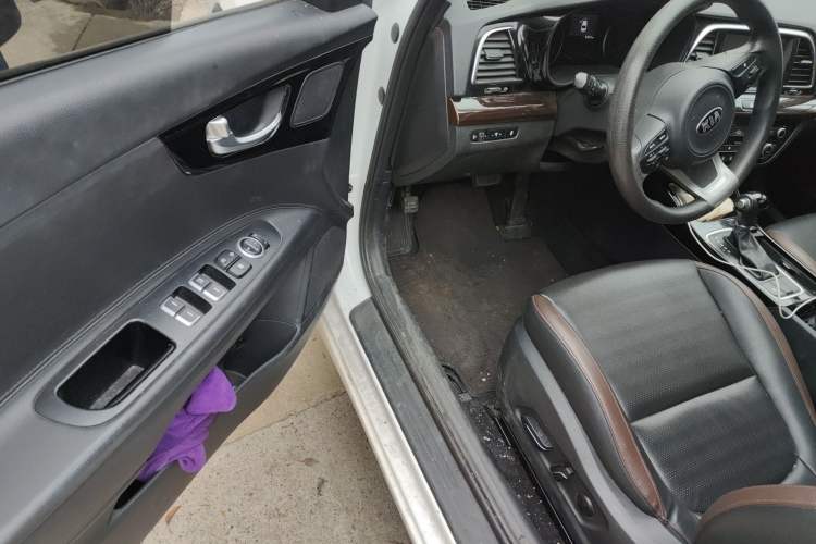 Used Kia K3 (Kai Shen) 2017 1.8L Automatic GLS Driver Seat