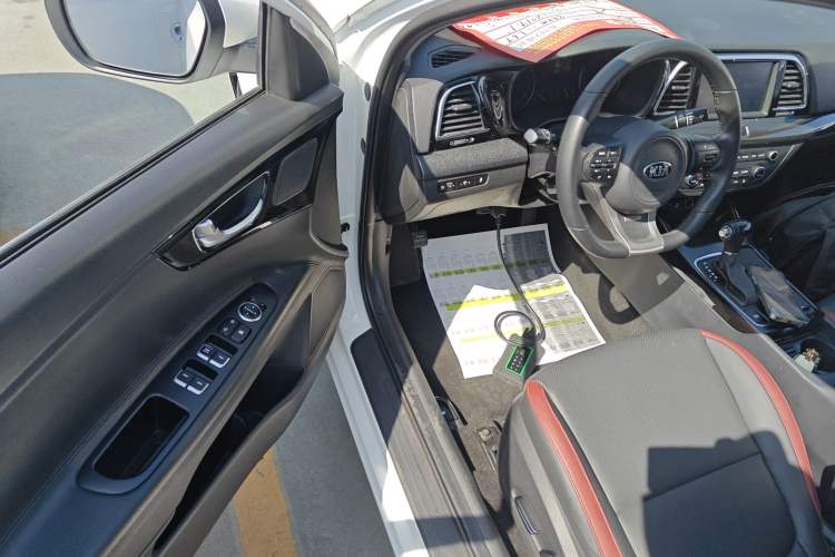 Used Kia K3 (Kai Shen) 2017 1.6T Automatic GLS Driver Seat