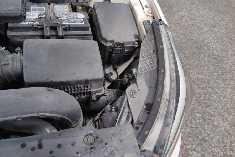 Used Kia K3 (Kai Shen) 2017 1.8L Automatic GLS Engine Bay Left