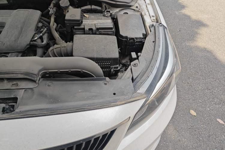 Used Kia K3 (Kai Shen) 2017 1.8L Automatic GLS Engine Bay Left