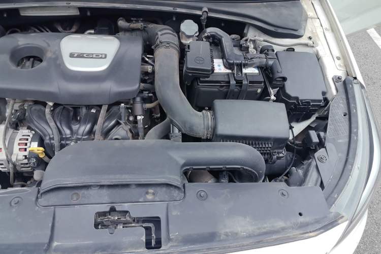 Used Kia K3 (Kai Shen) 2017 1.6T Automatic GLS Engine Bay Left