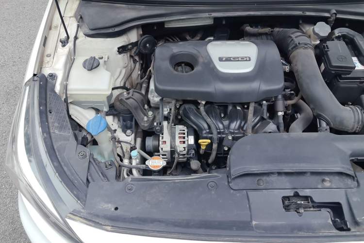 Used Kia K3 (Kai Shen) 2017 1.6T Automatic GLS Engine Bay Right